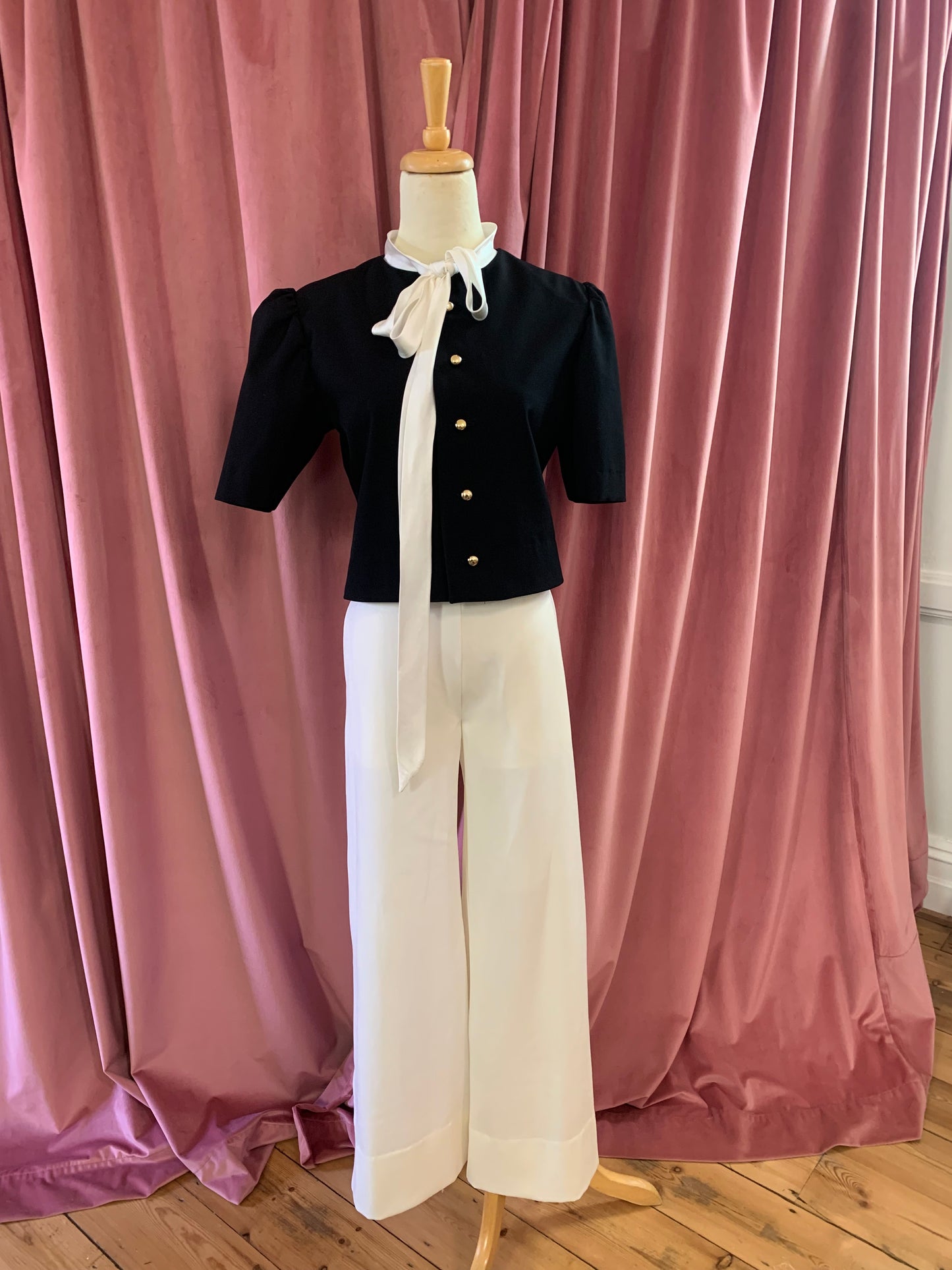 HVC Claudia Short Sleeve Jacket