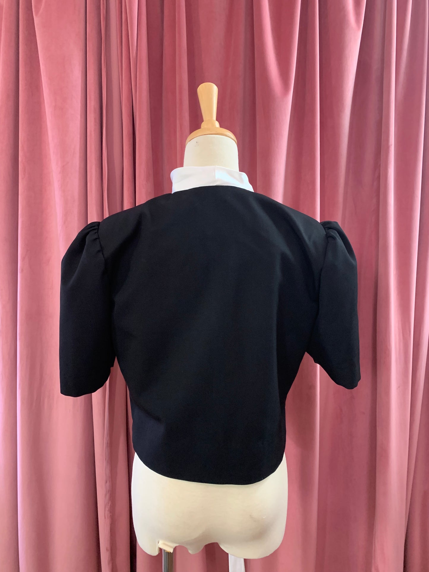 HVC Claudia Short Sleeve Jacket