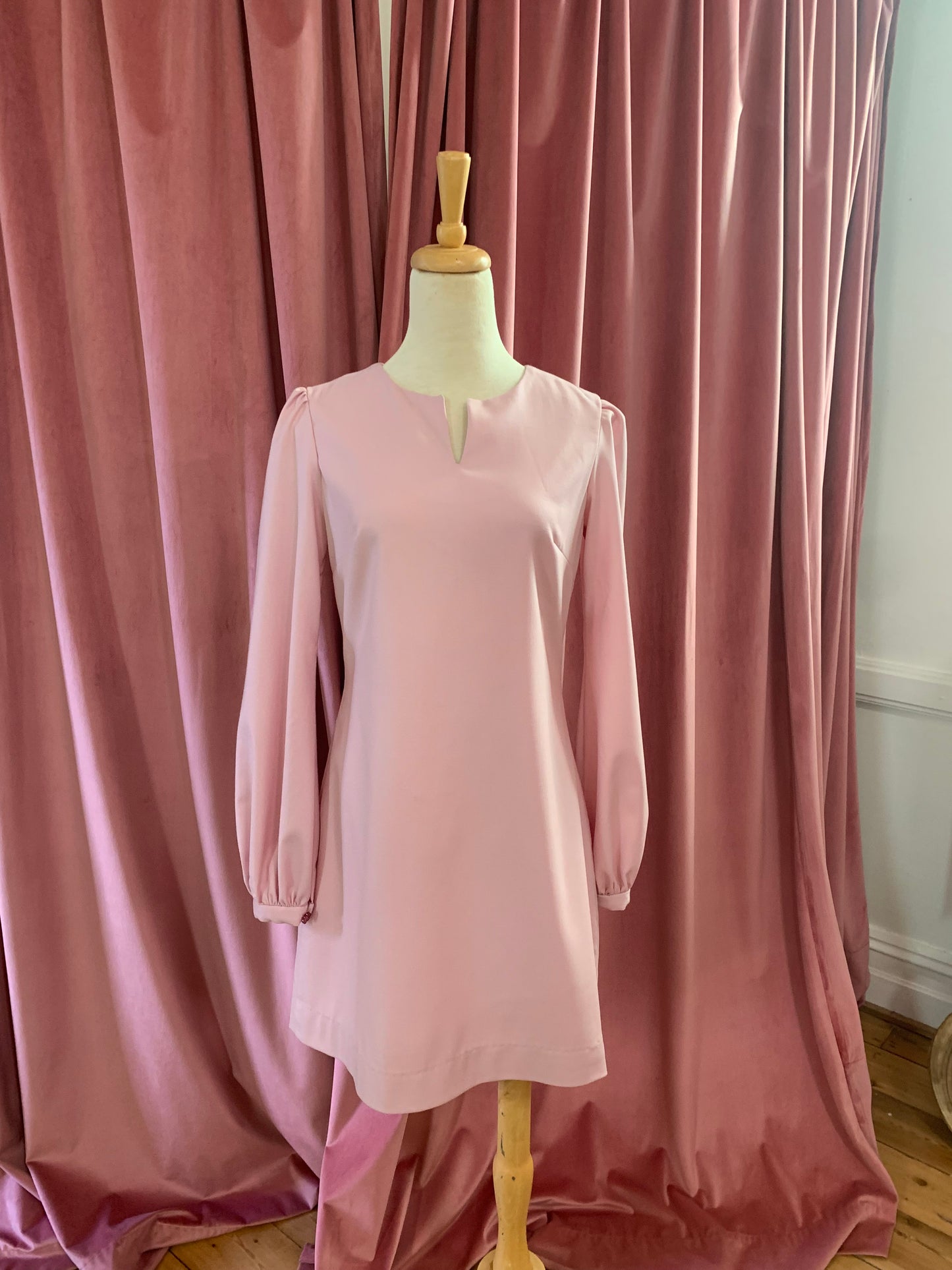 Twiggy Shift Dress